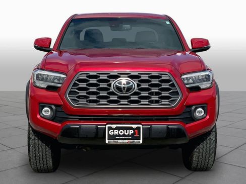 Used 2023 Toyota Tacoma TRD Off-Road w/ Technology Package AWD/4WD image 4