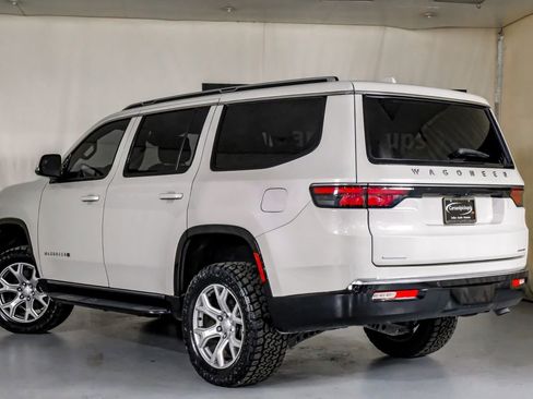 Used 2022 Jeep Wagoneer Series II image 10