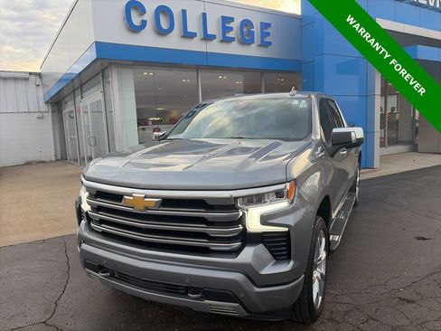 Used 2023 Chevrolet Silverado 1500 High Country w/ High Country Premium Package AWD/4WD image 1