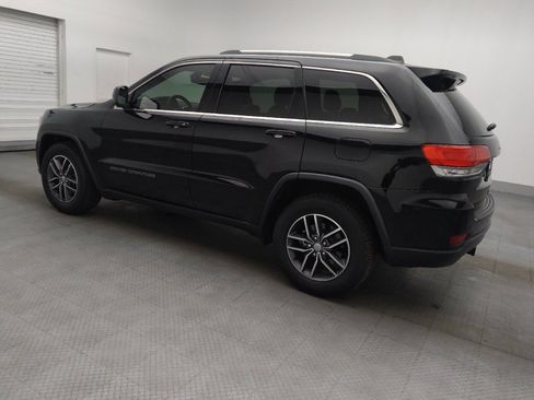Used 2018 Jeep Grand Cherokee Laredo image 3