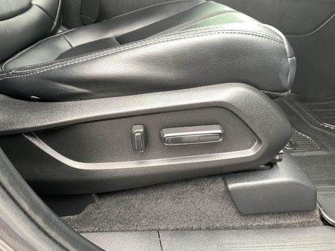 Used 2023 Honda Pilot EX-L image 45