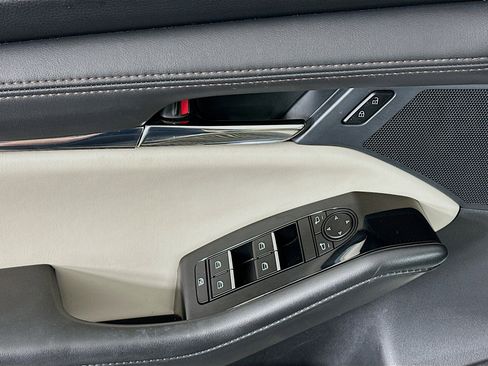 Used 2023 MAZDA MAZDA3 s image 15