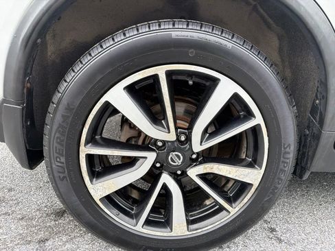 Used 2018 Nissan Rogue SL w/ Premium Package AWD/4WD image 13