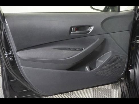 Used 2024 Toyota Corolla LE image 20