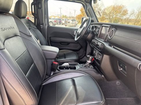 Used 2021 Jeep Wrangler Unlimited Sahara image 15