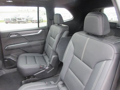 New 2026 GMC Acadia Elevation w/ Elevation Premium Package FWD image 13