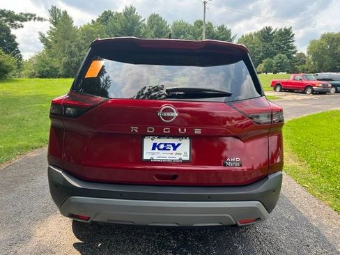 Used 2023 Nissan Rogue S AWD/4WD image 4