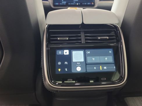 Used 2023 Rivian R1T Adventure image 28