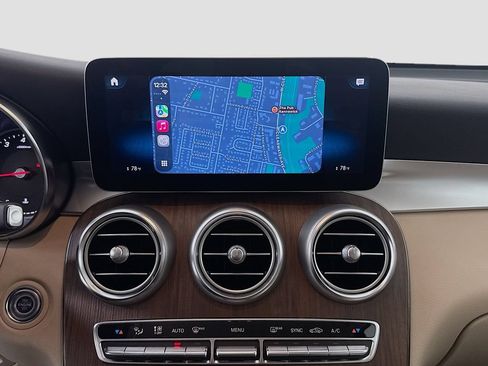 Used 2022 Mercedes-Benz GLC 300 4MATIC image 15