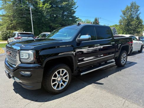 Used 2016 GMC Sierra 1500 Denali w/ Enhanced Driver Alert Package AWD/4WD image 1