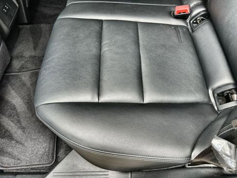 Used 2024 Nissan Rogue SL FWD image 17