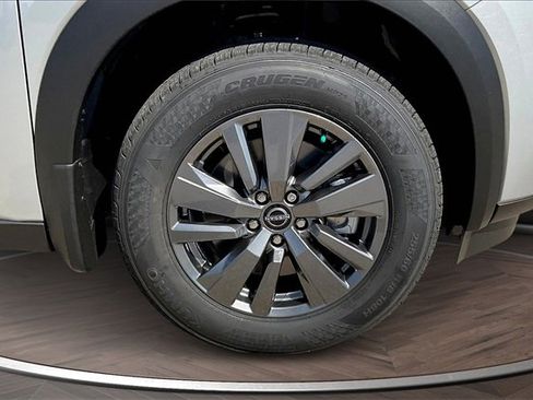 New 2025 Nissan Pathfinder SV w/ Black Appearance Package image 12