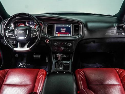 Used 2022 Dodge Charger SRT Hellcat w/ Harman/Kardon Audio Group RWD image 5