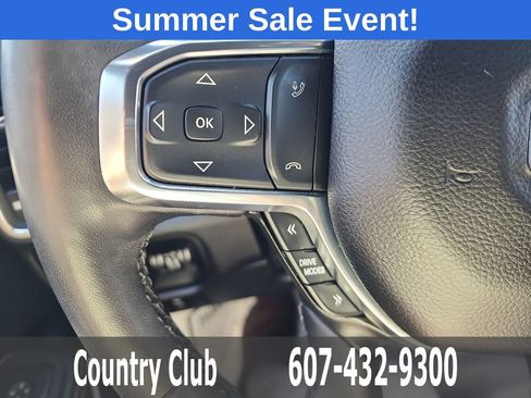 Used 2025 RAM 1500 Laramie AWD/4WD image 19