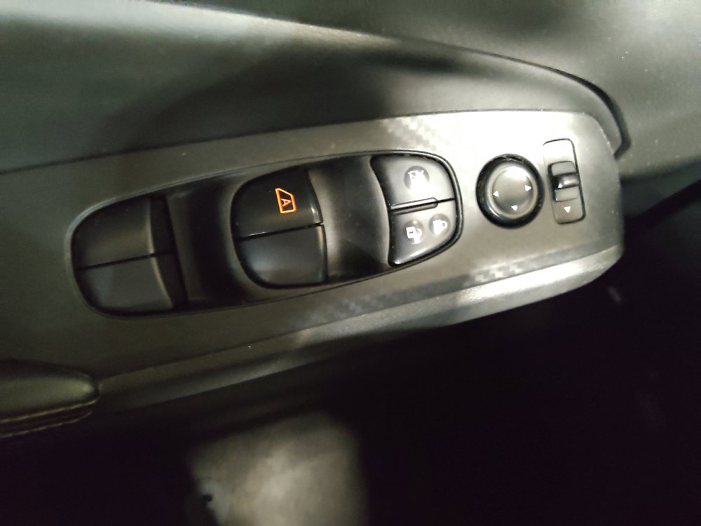 Used 2024 Nissan Altima 2.5 SV FWD image 27