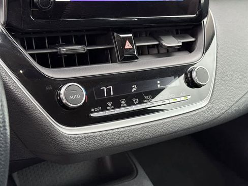 Used 2023 Toyota Corolla LE FWD image 24