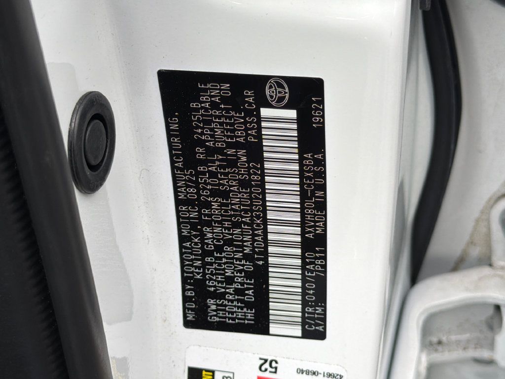 Used 2025 Toyota Camry SE FWD image 33