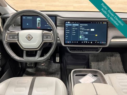 Used 2023 Rivian R1T Launch Edition image 2