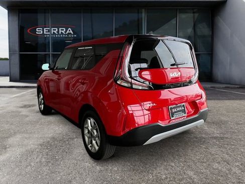 Certified 2023 Kia Soul LX w/ LX Technology Package image 2