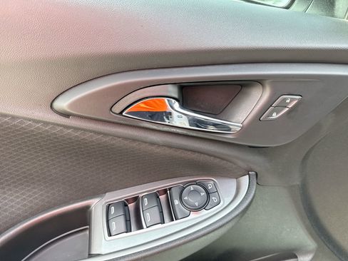 Used 2022 Chevrolet Malibu LS FWD image 15
