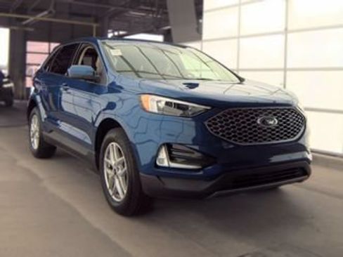 Used 2023 Ford Edge SEL w/ Convenience Package AWD/4WD image 4