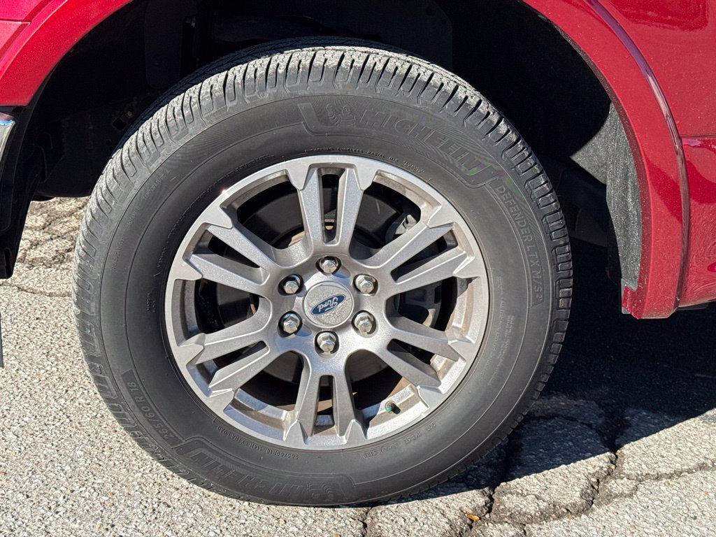 Used 2019 Ford F150 Lariat RWD image 13