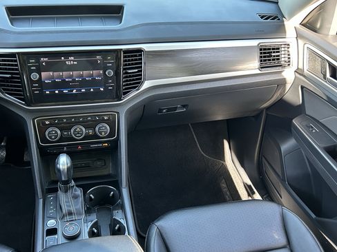 Used 2023 Volkswagen Atlas SE w/ Panoramic Sunroof Package AWD/4WD image 14