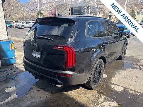 Used 2022 Kia Telluride SX w/ SX Prestige Package image 7