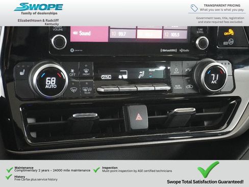 Used 2021 Toyota Highlander XLE AWD/4WD image 22