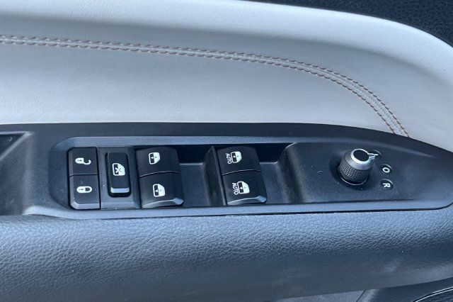 Used 2024 Jeep Compass Limited AWD/4WD image 12