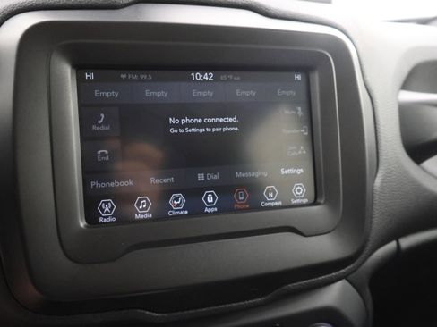 Used 2019 Jeep Renegade Latitude AWD/4WD image 48