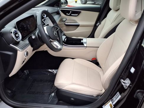 Used 2025 Mercedes-Benz C 300 Sedan image 13