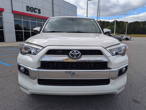 Used 2017 Toyota 4Runner Limited image 8
