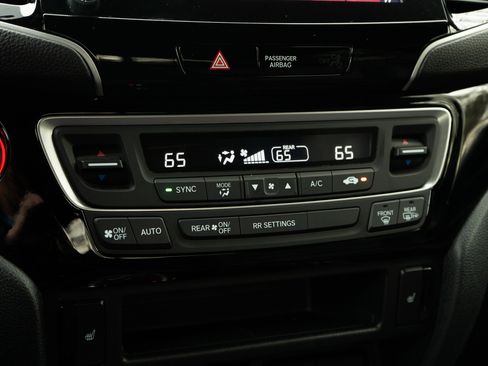 Certified 2022 Honda Ridgeline Black Edition image 34