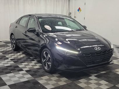 Used 2023 Hyundai Elantra SEL w/ Convenience Package