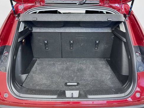 Used 2025 Chevrolet Trax LT image 24