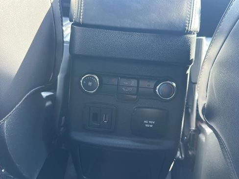 Used 2017 Ford Explorer Platinum image 17