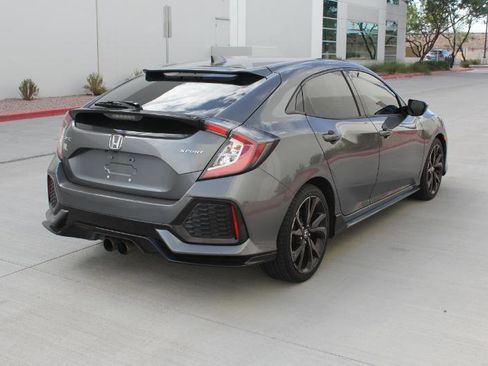 Used 2018 Honda Civic Sport image 5
