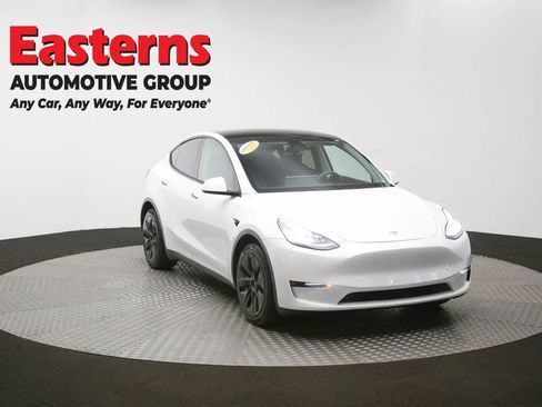 Used 2020 Tesla Model Y Long Range image 47