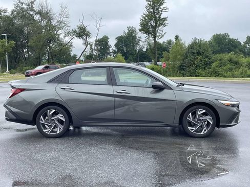 Certified 2025 Hyundai Elantra Sport FWD image 28