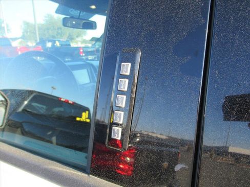 Used 2018 Ford F150 XLT w/ Equipment Group 302A Luxury image 15