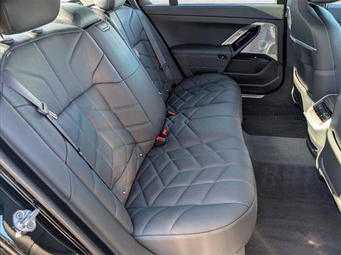 Used 2023 BMW 760i xDrive w/ Executive Package image 22