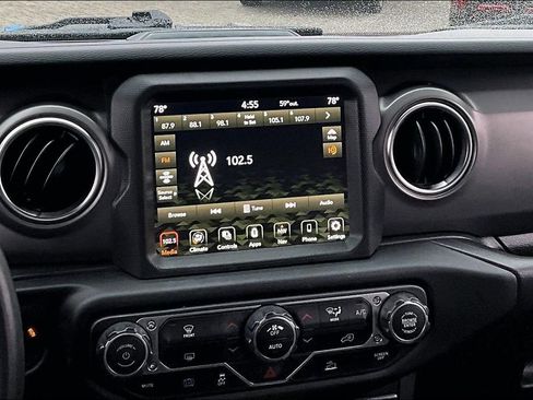 Used 2022 Jeep Wrangler Unlimited Rubicon 4xe image 9