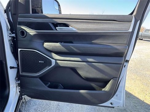 Used 2024 Jeep Wagoneer Series II image 15