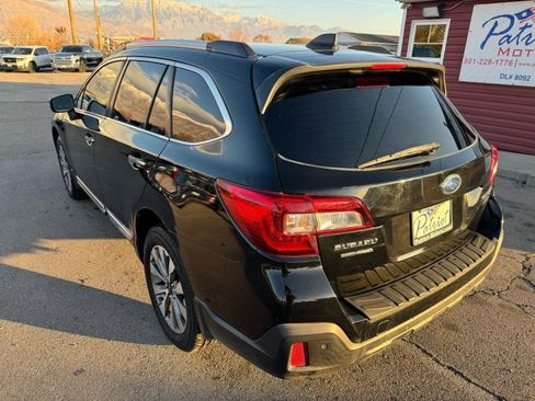 Used 2018 Subaru Outback 3.6R Touring image 4