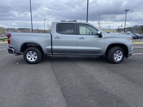 Used 2026 Chevrolet Silverado 1500 LT AWD/4WD image 2