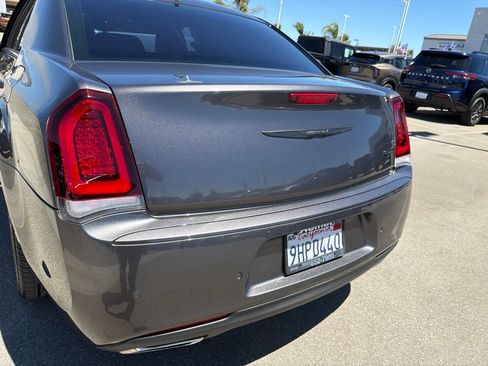 Used 2023 Chrysler 300 Touring L RWD image 13