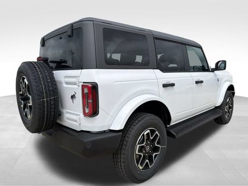 New 2026 Ford Bronco Outer Banks AWD/4WD image 7