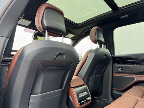 New 2026 Lincoln Nautilus Reserve image 25