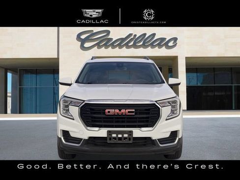 Used 2023 GMC Terrain SLE w/ Driver Convenience Package FWD image 7